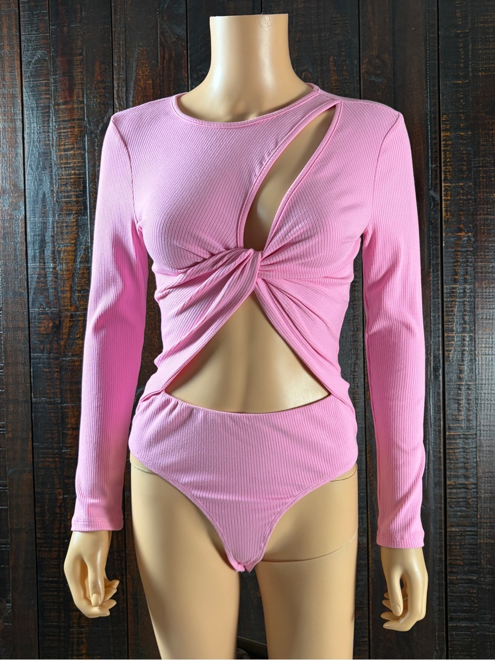ASTR Long Sleeve Pink Twist Front Cutout Bodysuit